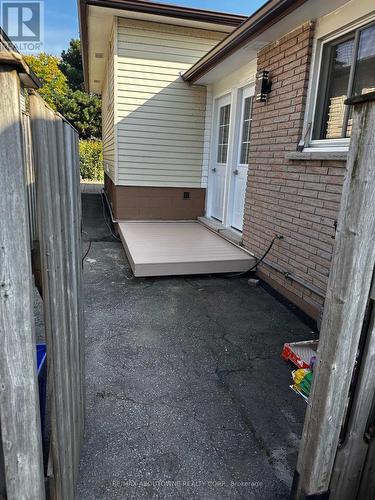 597 Upper Paradise Road, Hamilton, ON - Outdoor With Exterior