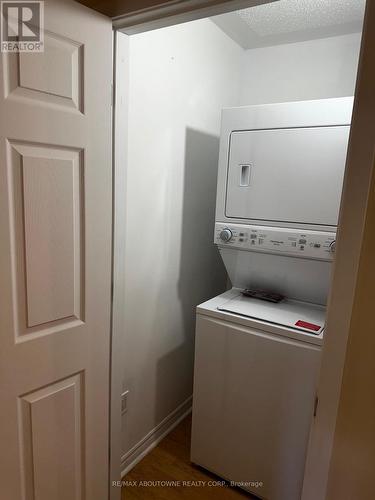 597 Upper Paradise Road, Hamilton, ON - Indoor Photo Showing Laundry Room