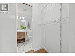 Primary Bedroom Closet - 