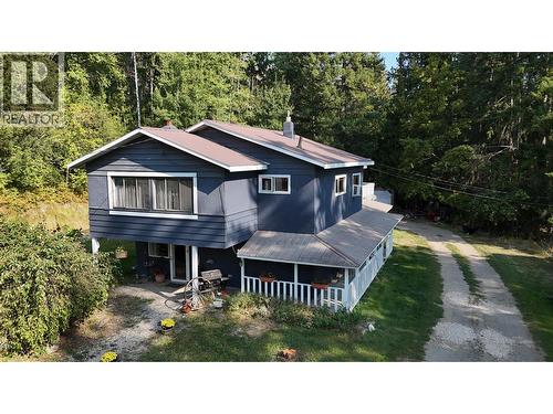 3591 65 Avenue Nw, Salmon Arm, BC - Outdoor