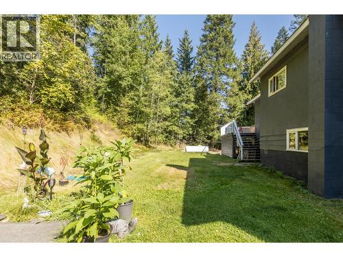 3591 65 Avenue Nw, Salmon Arm, BC - Outdoor