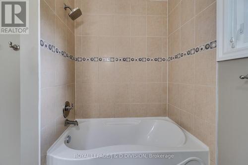 7079 Second Line W, Mississauga, ON - Indoor Photo Showing Bathroom