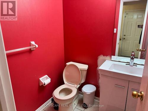 5077 Dubonet Drive, Mississauga, ON - Indoor Photo Showing Bathroom