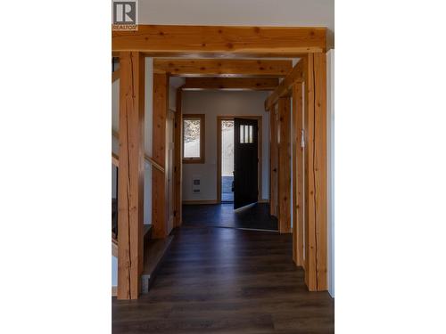 145 Lakeview Drive, Nelson, BC - Indoor Photo Showing Other Room