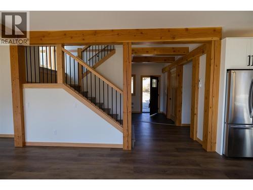 145 Lakeview Drive, Nelson, BC - Indoor Photo Showing Other Room