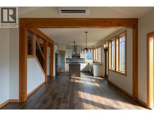 145 Lakeview Drive, Nelson, BC - Indoor