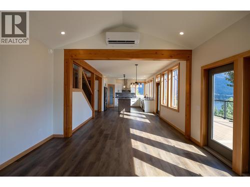 145 Lakeview Drive, Nelson, BC - Indoor Photo Showing Other Room