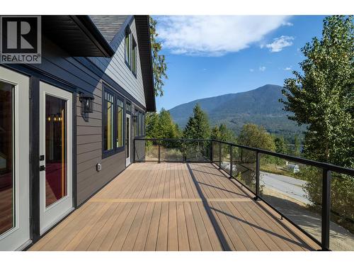 145 Lakeview Drive, Nelson, BC - Outdoor With Deck Patio Veranda With Exterior