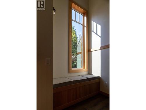 145 Lakeview Drive, Nelson, BC - Indoor Photo Showing Other Room