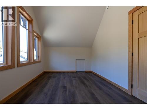 145 Lakeview Drive, Nelson, BC - Indoor Photo Showing Other Room