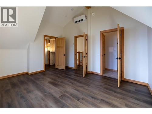 145 Lakeview Drive, Nelson, BC - Indoor Photo Showing Other Room