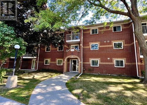 317 - 573 ARMSTRONG ROAD  Kingston (East Gardiners Rd), ON K7M 8J8