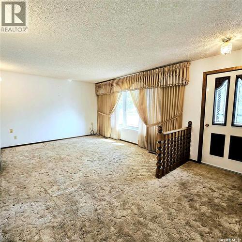 219 Carl Avenue E, Langenburg, SK - Indoor Photo Showing Other Room