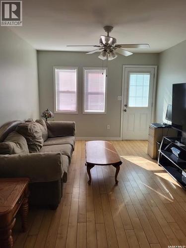 2337 Mcdonald Street, Regina, SK - Indoor Photo Showing Living Room