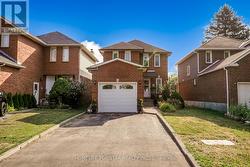159 HEALE AVENUE  Toronto, ON M1N 3Y2