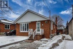 BSMT -B - 19 BARDWELL CRESCENT  Toronto, ON M1R 1E1