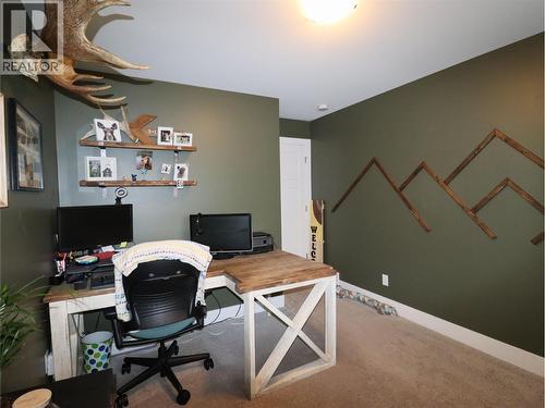 251 Golden Way, Grand Forks, BC - Indoor Photo Showing Office