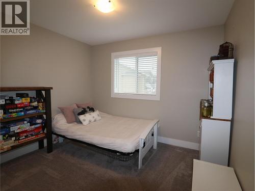 251 Golden Way, Grand Forks, BC - Indoor Photo Showing Bedroom