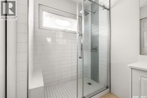 70 Lowry Place, Regina, SK - Indoor Photo Showing Bathroom
