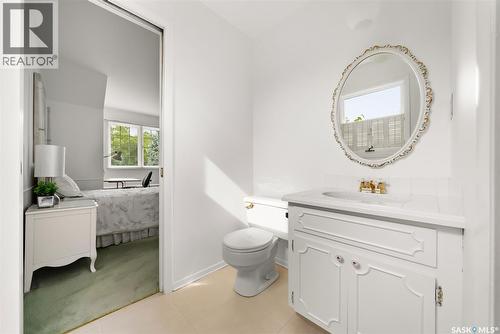 70 Lowry Place, Regina, SK - Indoor Photo Showing Bathroom