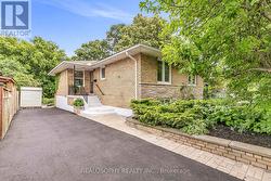 133 BIRKDALE ROAD  Toronto, ON M1P 3R7