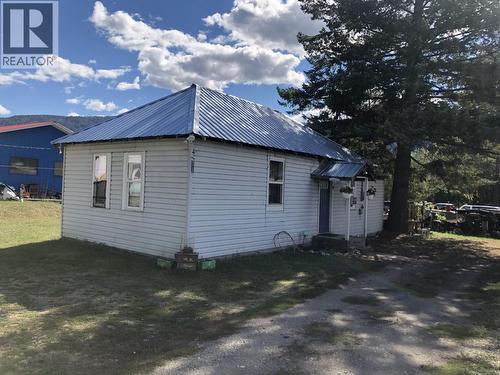 6401 Highway 3, Grand Forks, BC 