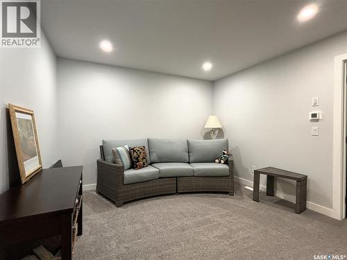 9 115 Feheregyhazi Boulevard, Saskatoon, SK - Indoor