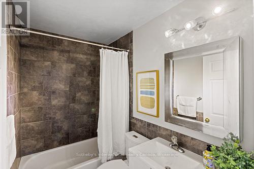 491 Minnesota Street, Collingwood, ON - Indoor Photo Showing Bathroom