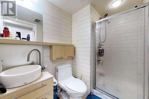 710 - 25 Carlton Street, Toronto, ON - Indoor Photo Showing Bathroom
