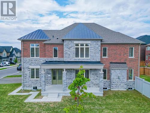 126 PETAL AVENUE  East Gwillimbury, ON L9N 0Y4