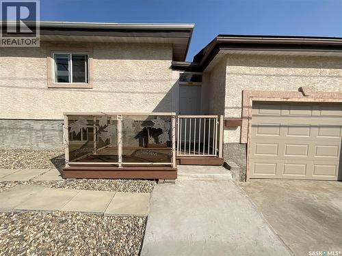 1575 Lacon Street, Regina, SK - Outdoor With Exterior