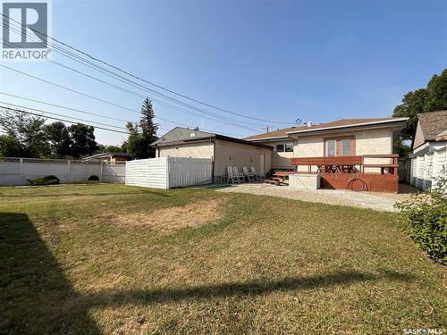 1575 Lacon Street, Regina, SK - Outdoor