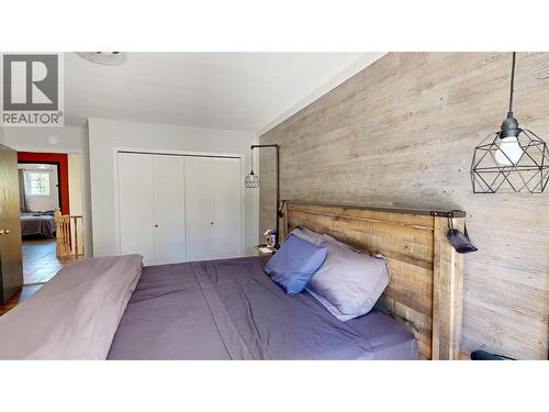 4850 Mckay Street Unit# 2, Radium Hot Springs, BC - Indoor Photo Showing Bedroom