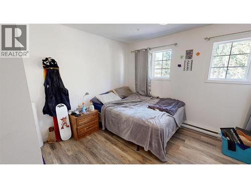 4850 Mckay Street Unit# 2, Radium Hot Springs, BC - Indoor Photo Showing Bedroom