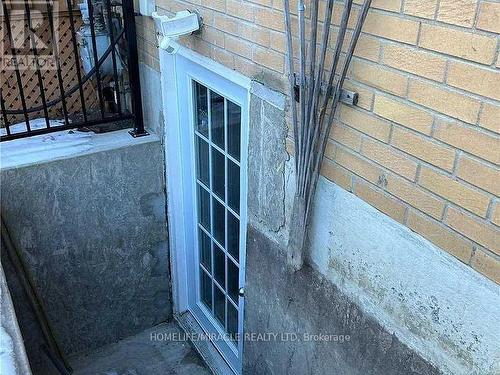 3371 Schomberg Avenue, Mississauga, ON - Outdoor