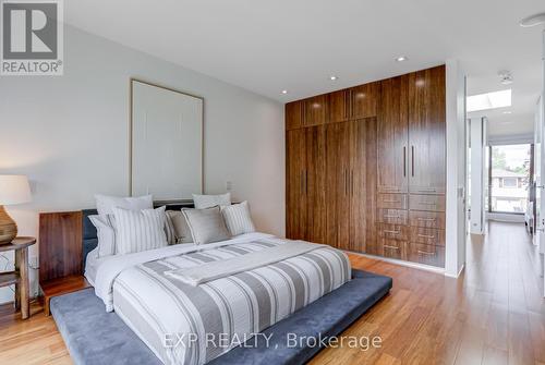 26 Richmond Drive, Brampton, ON - Indoor Photo Showing Bedroom