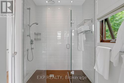 26 Richmond Drive, Brampton, ON - Indoor Photo Showing Bathroom