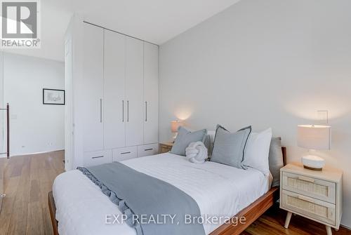 26 Richmond Drive, Brampton, ON - Indoor Photo Showing Bedroom