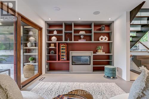 26 Richmond Drive, Brampton, ON - Indoor With Fireplace