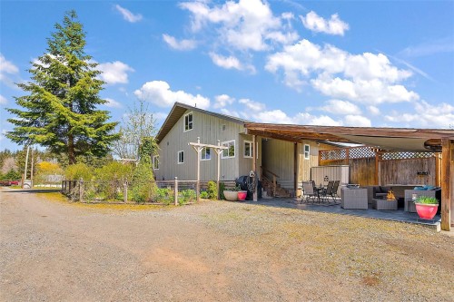 3574 Cowichan Lake Rd, Duncan, BC 