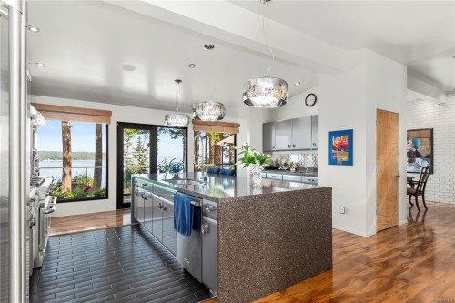 1093 Ash St, Campbell River, BC 