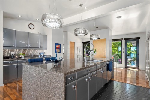 1093 Ash St, Campbell River, BC 