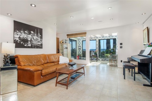 1093 Ash St, Campbell River, BC 