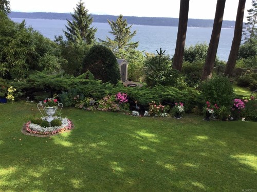 1093 Ash St, Campbell River, BC 