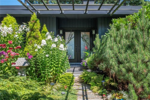 1093 Ash St, Campbell River, BC 