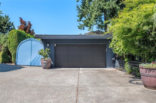 1093 Ash St, Campbell River, BC 