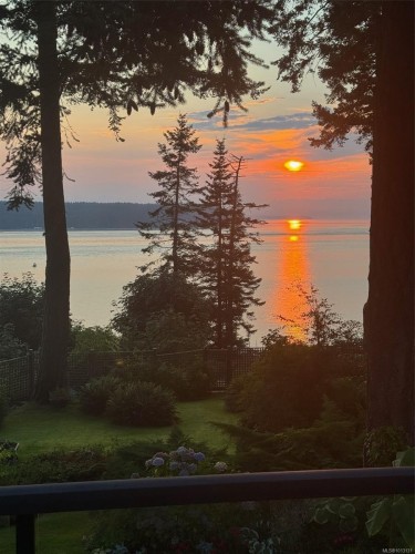 1093 Ash St, Campbell River, BC 