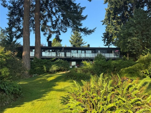 1093 Ash St, Campbell River, BC 