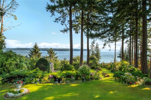 1093 Ash St, Campbell River, BC 