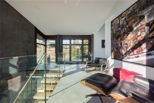 7756 West Saanich Rd, Central Saanich, BC 